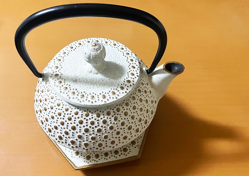 南部鉄のポット「カモミール」