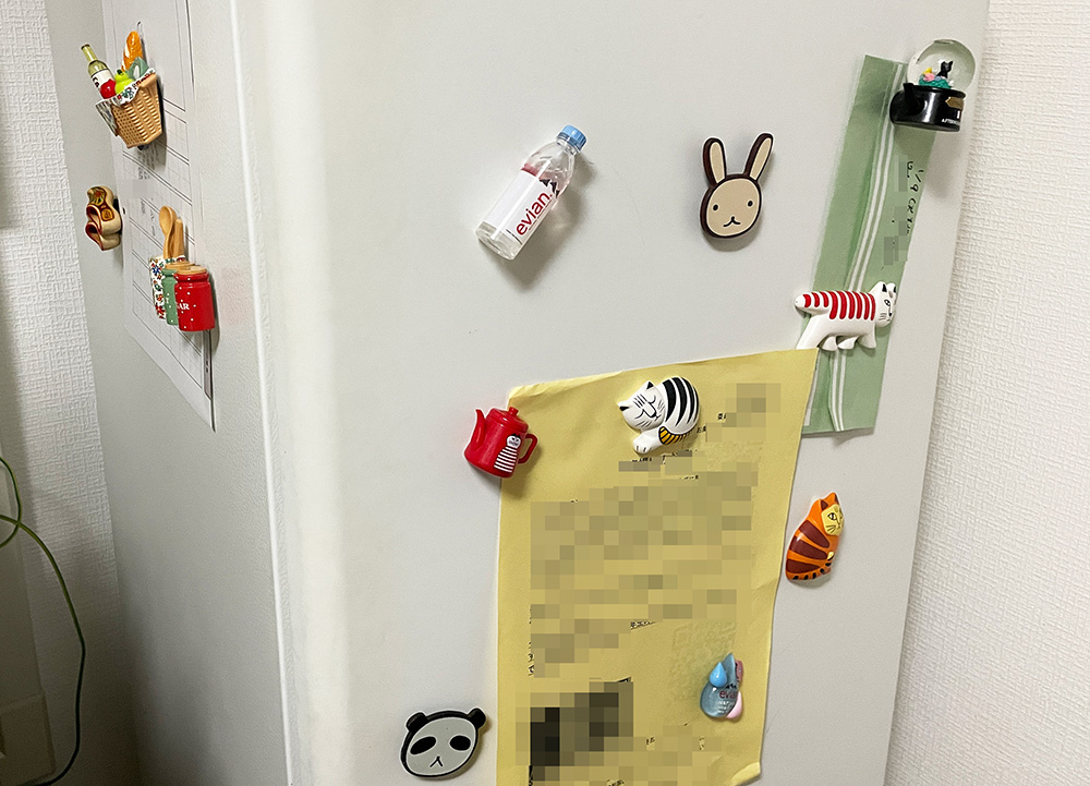 冷蔵庫に何も貼らない